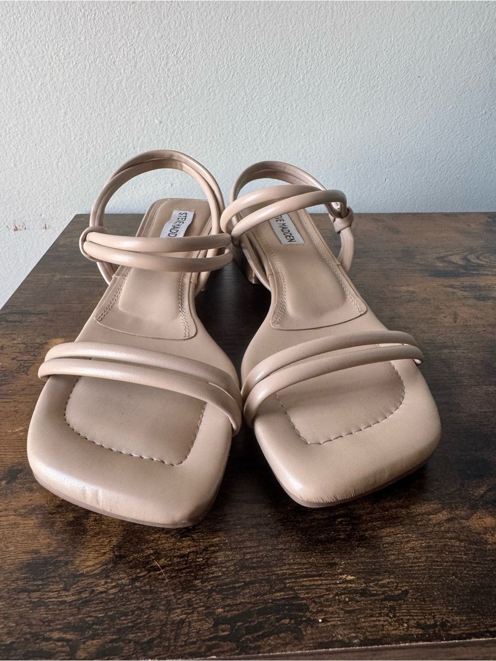 Steve Madden Womens 8.5 Nude Strappy Block Heel Sandals Square Toe Slingback - Picture 2 of 6